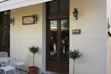 https://discovermessolonghi.gr/wp/wp-content/uploads/2022/10/kafeneio.jpg