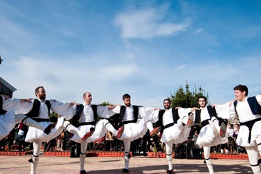https://discovermessolonghi.gr/wp/wp-content/uploads/2022/10/paradosiakoi_xoroi.jpg
